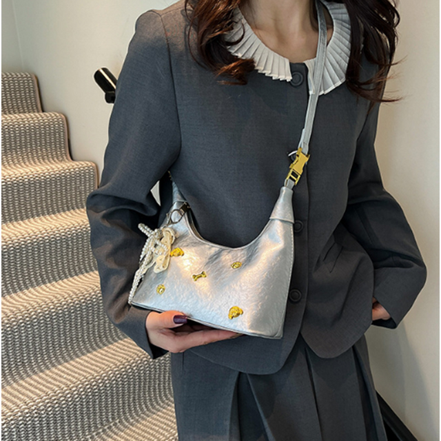 Hochwertige Handtasche für Damen, trendy und modisch, kleine und exklusive Umhängetasche für den täglichen Pendelverkehr, Crossbody-Tasche