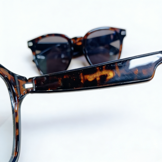 New AI Smart Glasses Audio Headset Sunglasses for Daily Use and Travel Photochromic Lenses for Outdoor Sports Bluetooth G20 Gonbes