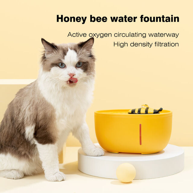 Wholesale Eco-Friendly Yellow&Black Honey Bee Design 2L Automatic Cat Water Fountain Silent Charge Pet Bowls Feeders
