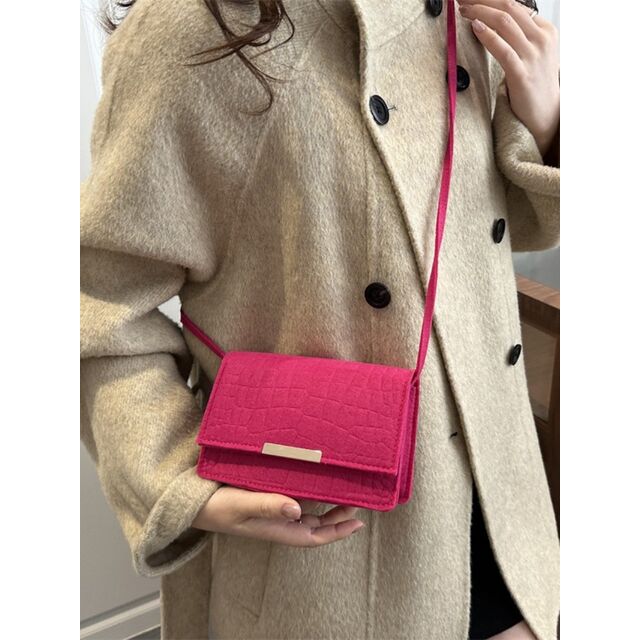 Neue kleine quadratische Filztasche für Damen, Retro-Mode-Umhängetasche, personalisierte und vielseitige Umhängetasche mit Steinmuster