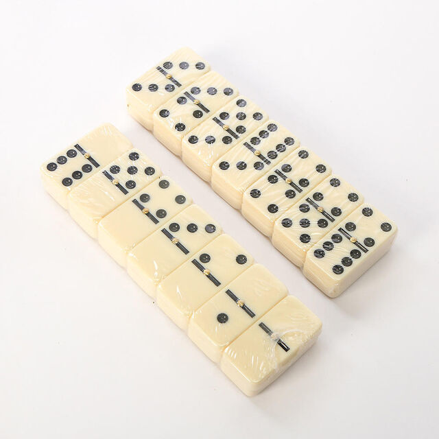 Umweltfreundliche Holzbox Dominosteine von Dominos Trade - Lernspiele und Spielzeug im Großhandel