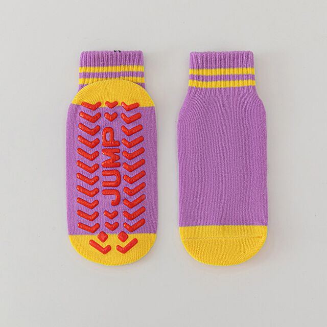 Vente en gros de chaussettes antidérapantes pour enfants, chaussettes pour aire de jeux, mi-mollet, double barre, blocs de couleur, trampoline, personnalisables