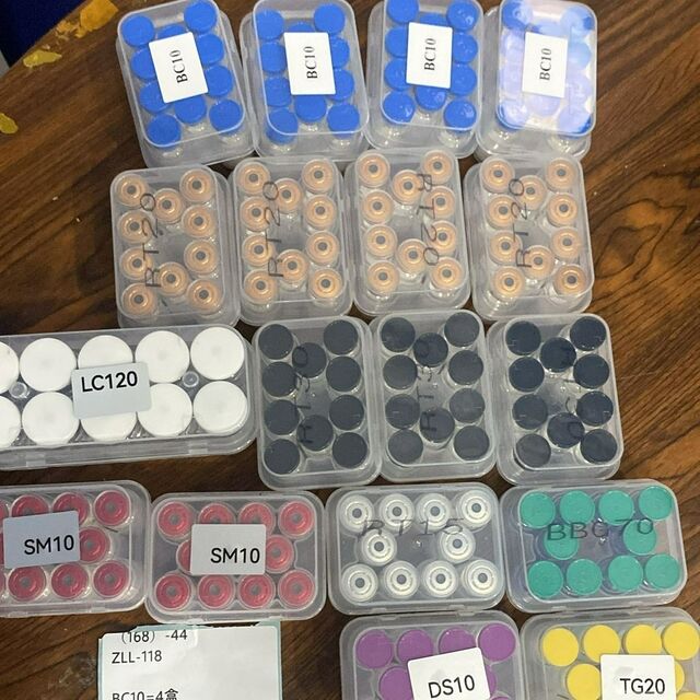 Chinesische Fabrik Günstiger Preis 99% Reinheit 10mg 30mg gefriergetrocknetes Peptid Schneller Versand OEM MOQ1 Auf Lager verschiedene Peptide COA bereitgestellt