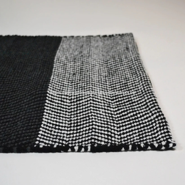 Tapis en jute personnalisé à prix usine pour cuisine/entrée, plus tapis en coton recyclé à chevrons noir et blanc de 2'x4' (ODM/OEM)