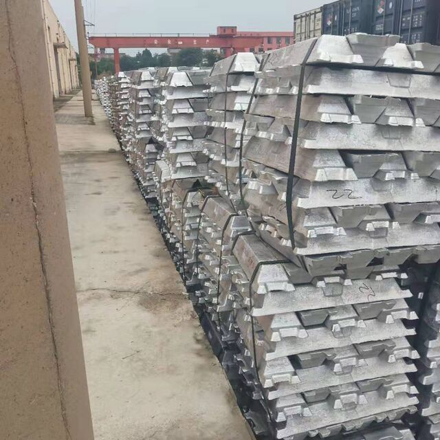 Großhandel Günstiger P1020 997 A5 A7 A9 99,5% Recycelter Primär-Aluminiumbarren Reiner Aluminiumlegierungsbarren Preis