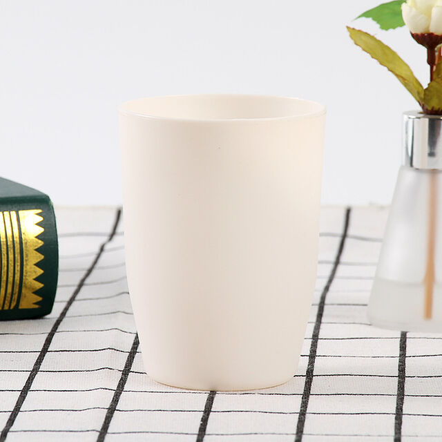 Tasse de bain de bouche minimaliste et propre en plastique pour hôtel, prix usine