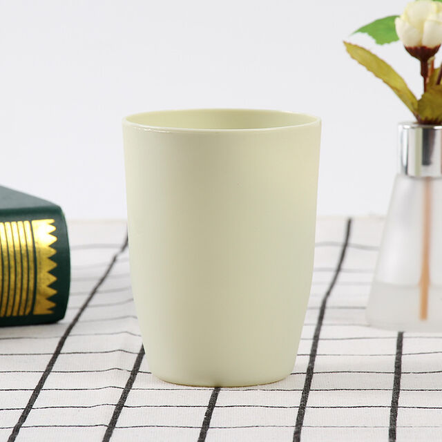 Tasse de bain de bouche minimaliste et propre en plastique pour hôtel, prix usine