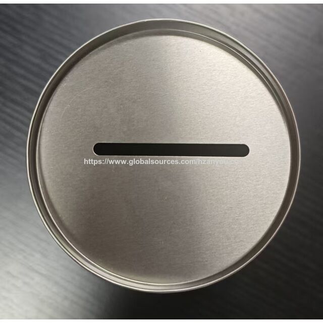 Minimalistische Silberne Spardose zum Sparen