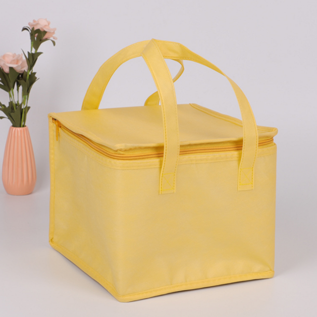 Custom Logo Promotional Insulated Thermal Food Delivery Tote Non Woven Lunch Cake Ice Cream Cooler Bag