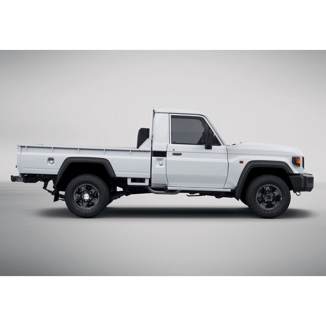 Achetez maintenant le Land Cruiser 79 Cabine Simple 4.2 Diesel avec Moteur Puissant pour le Transport de Marchandises Agricoles - Livraison Rapide Disponible