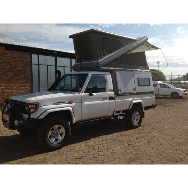 Achetez maintenant le Land Cruiser 79 Cabine Simple 4.2 Diesel avec Moteur Puissant pour le Transport de Marchandises Agricoles - Livraison Rapide Disponible