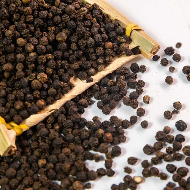 Entrega Rápida em Pimenta Preta Natural do Vietnã Mais Procurada, Processada Crua, Frescura e Sabor Garantidos, Formato de Cubo de 10 kg