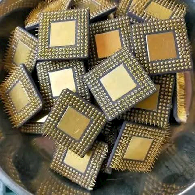 Meilleures Ventes Gros Détails de CPU Céramique i486, Détails de CPU Céramique 486 à Broche Dorée, Détails de CPU i486 à Haute Teneur en Or, CPU 486 à Broche Dorée