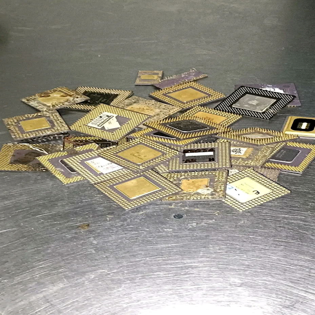 Meilleures Ventes Gros Détails de CPU Céramique i486, Détails de CPU Céramique 486 à Broche Dorée, Détails de CPU i486 à Haute Teneur en Or, CPU 486 à Broche Dorée