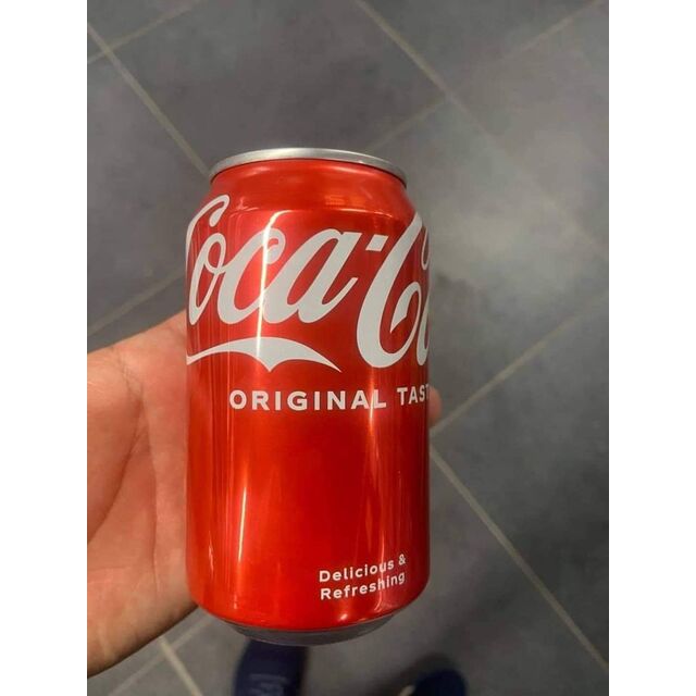 Coca-Cola Latas e Garrafas de 330ml