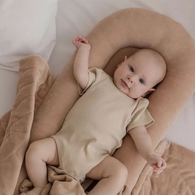 Minky-Stoff Baby-Beistellbett-Lounger mit flügelförmiger Abdeckung, Baby-Schlafkissen