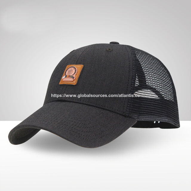 Diseño de gorra de camionero con logo y color