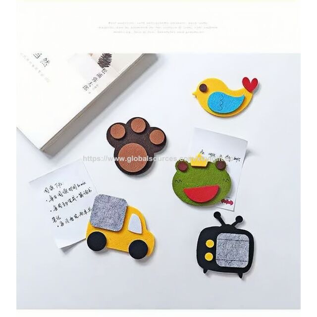 Ensemble de Magnans de Réfrigérateur en Feutre Mignon Dessin Animé 3D Animal Fruit Vente en Gros - Autocollants Magnétiques Invisibles pour Tableau Blanc Décoration de Maison