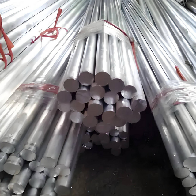 Barre d'aluminium solide de haute pureté 99,7% A1050 A1060, barre ronde en aluminium pur brillant pour l'usinage
