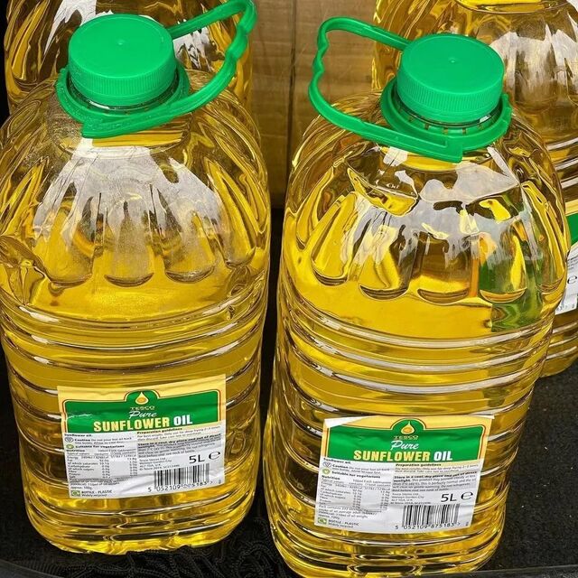 Refined Sunflower Oil / Pure Sunflower Oil / Sunflower Cooking Oil/Sunflower Oil/Edible Cooking Oil/Refined Sunflower Oil!