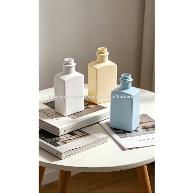 Wholesales Harderson 550ML Empty White Plastic Bottle for personal care products