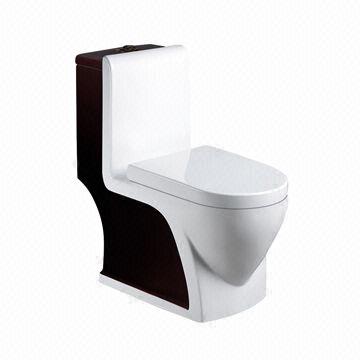 One Piece Toilet With Siphonic Wash Down Spray And S P Trap Measures 690 X 440 X 640mm Global Sources