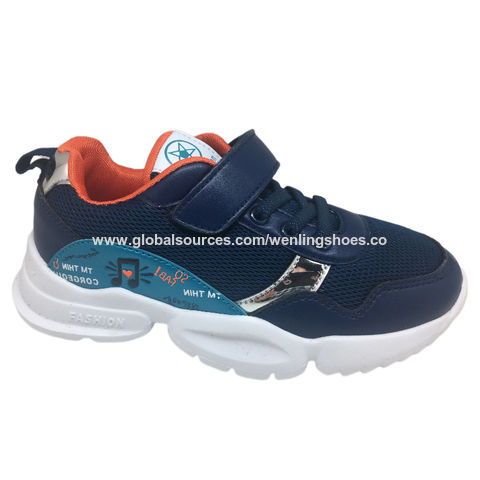 kids sports shoes