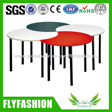 China Colorful Design 4 Small Wooden Combined Desks Used Preschool