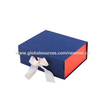 custom packaging with logo
