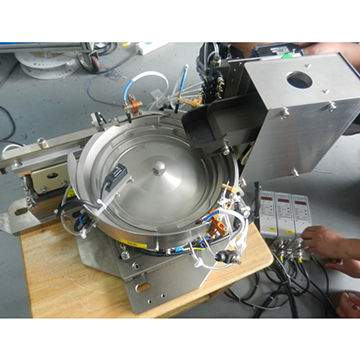 Parts Feeder For Electronic Chips High Efficiency Competitive
