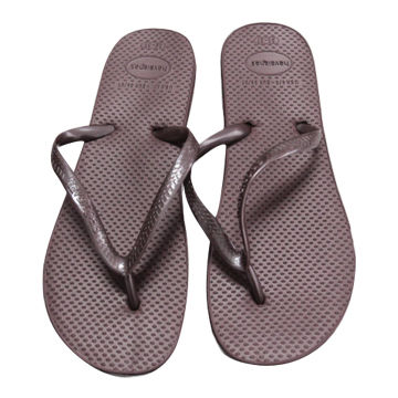 material flip flops womens