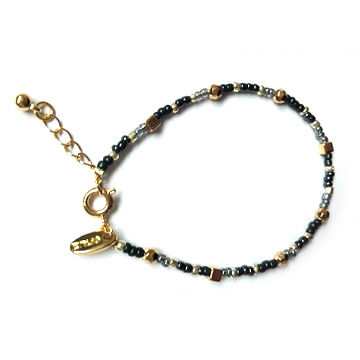 China Fashion Seedbeads Bracelet In Gold Plated With Wire China Fashion Seedbeads Bracelet In Gold Plated With Wire String Beaded Bracelets For Woman