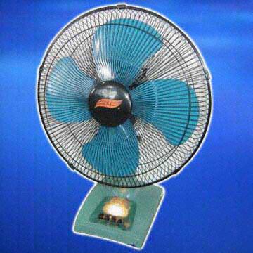 16 Inch Desk Fan With Oscillating Neck And Plastic Blades Global