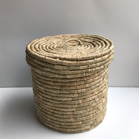 Vietnam Natural Seagrass Storage Baskets Made In Viet Nam Storage Woven Seagrass Straw Wicker Bins With Lid On Global Sources Storage Container Container Storage Baskets