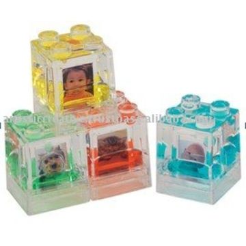 interlocking plastic blocks