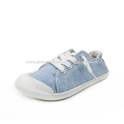 basic canvas shoes
