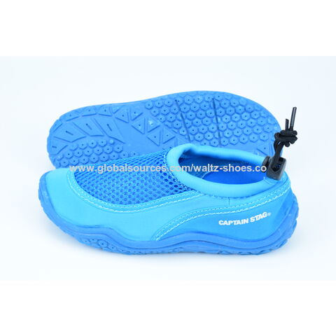 swimming pool shoes