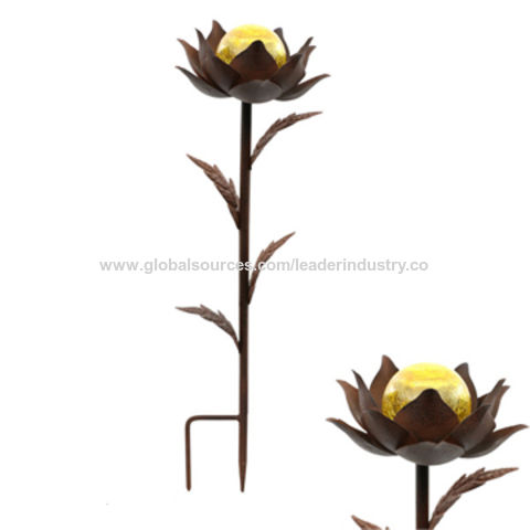 China New Rustic Metal Flower Garden Stake With Le Glass Ball Rustic Metal Flower Garden Stake