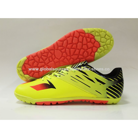 football shoes for turf