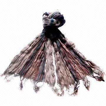 Grid Scarf Leaves Waving Lightly And Supreme Texture Global Sources