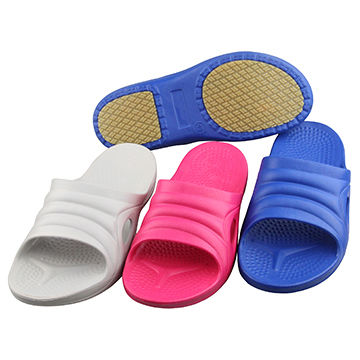 slip on pool shoes