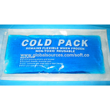 Reusable gel cold pack for injured area 