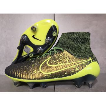 Nike Magista Opus LTHR FG Mens Football Boots 768890