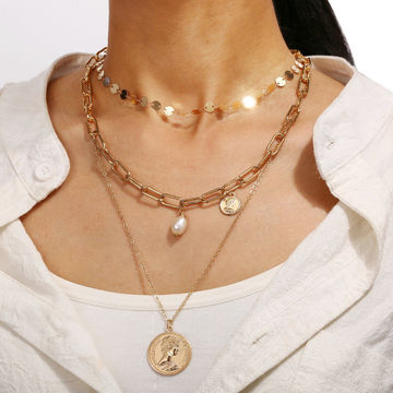 Gold Plated Pearl Resin Round Pendant Necklace