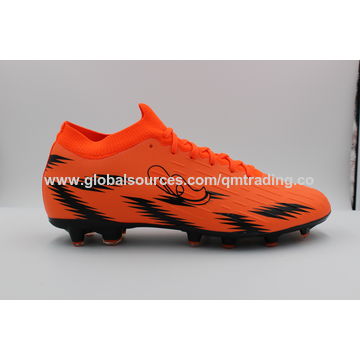 China Botas del fútbol profesional de los hombres encendido Global  Sources,zapato,zapatos del fútbol,zapatos del deporte