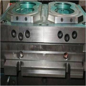 molded plastic tubs