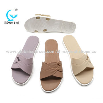 types of slippers for women