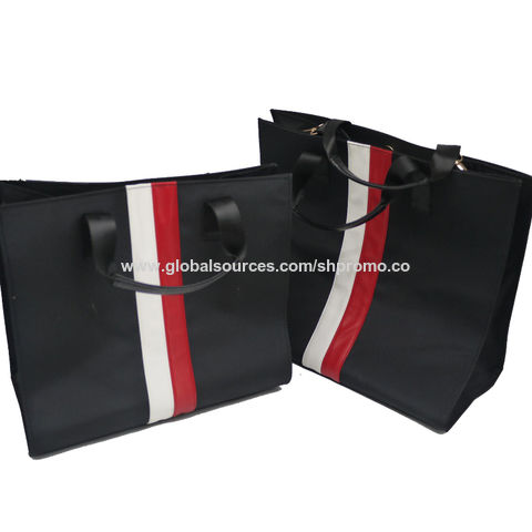 fashionable shopping bags