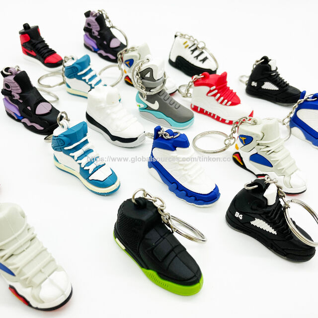 sneakers keychain 3d