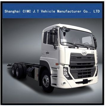 nissan cargo truck